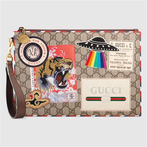 gucci courrier gg supreme pouch malaysia|GUCCI Soft GG Supreme Monogram Courrier Web Medium Flat .